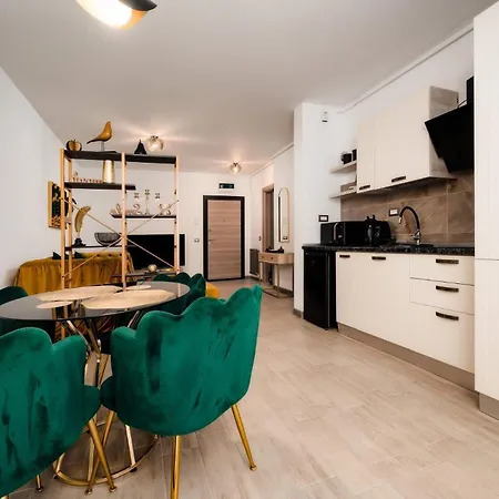 Luxury Premium & Năvodari